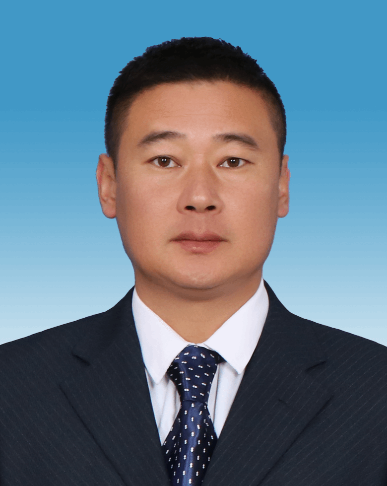 我院团干部热议全国两会